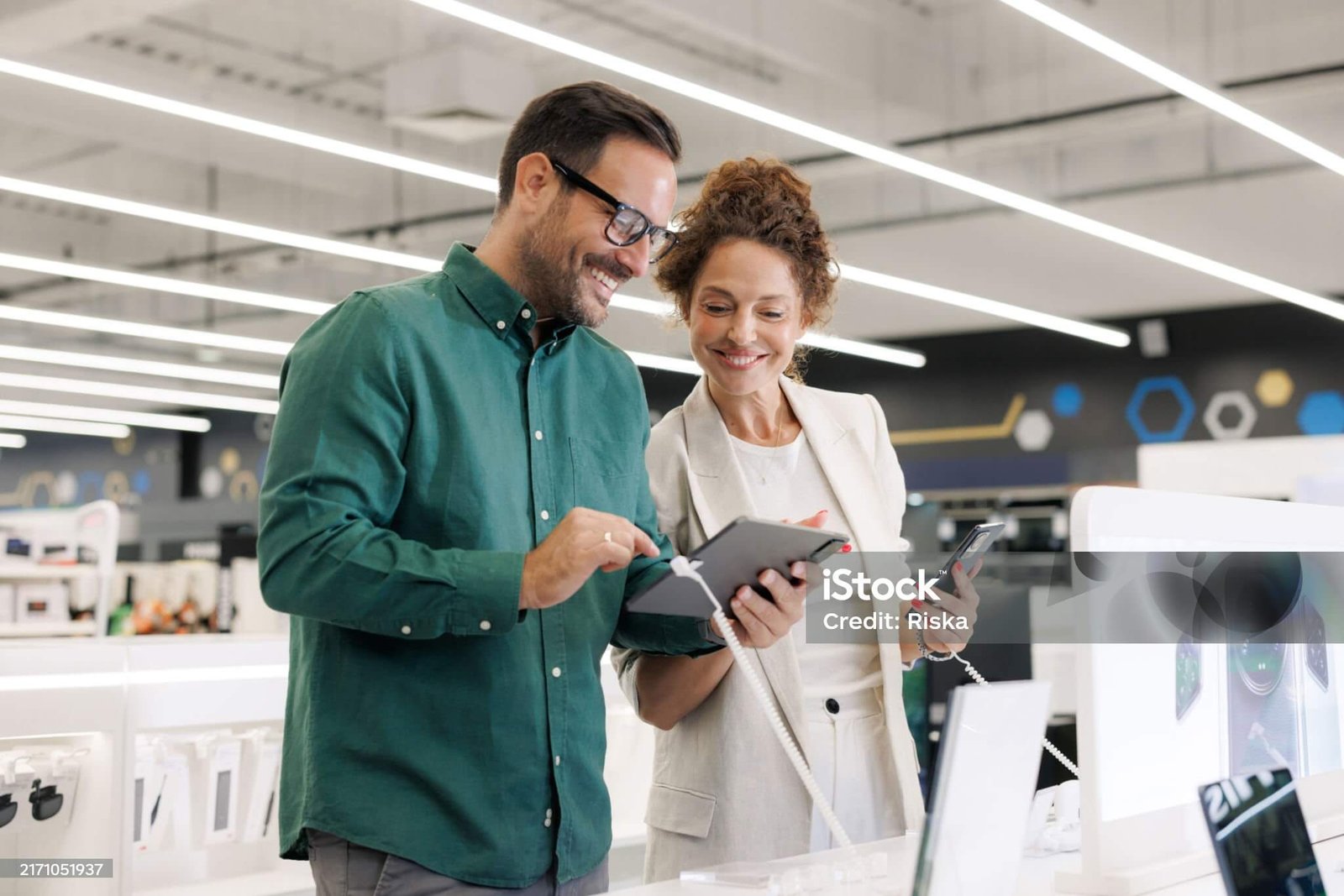 SoundMax Pro Headphones